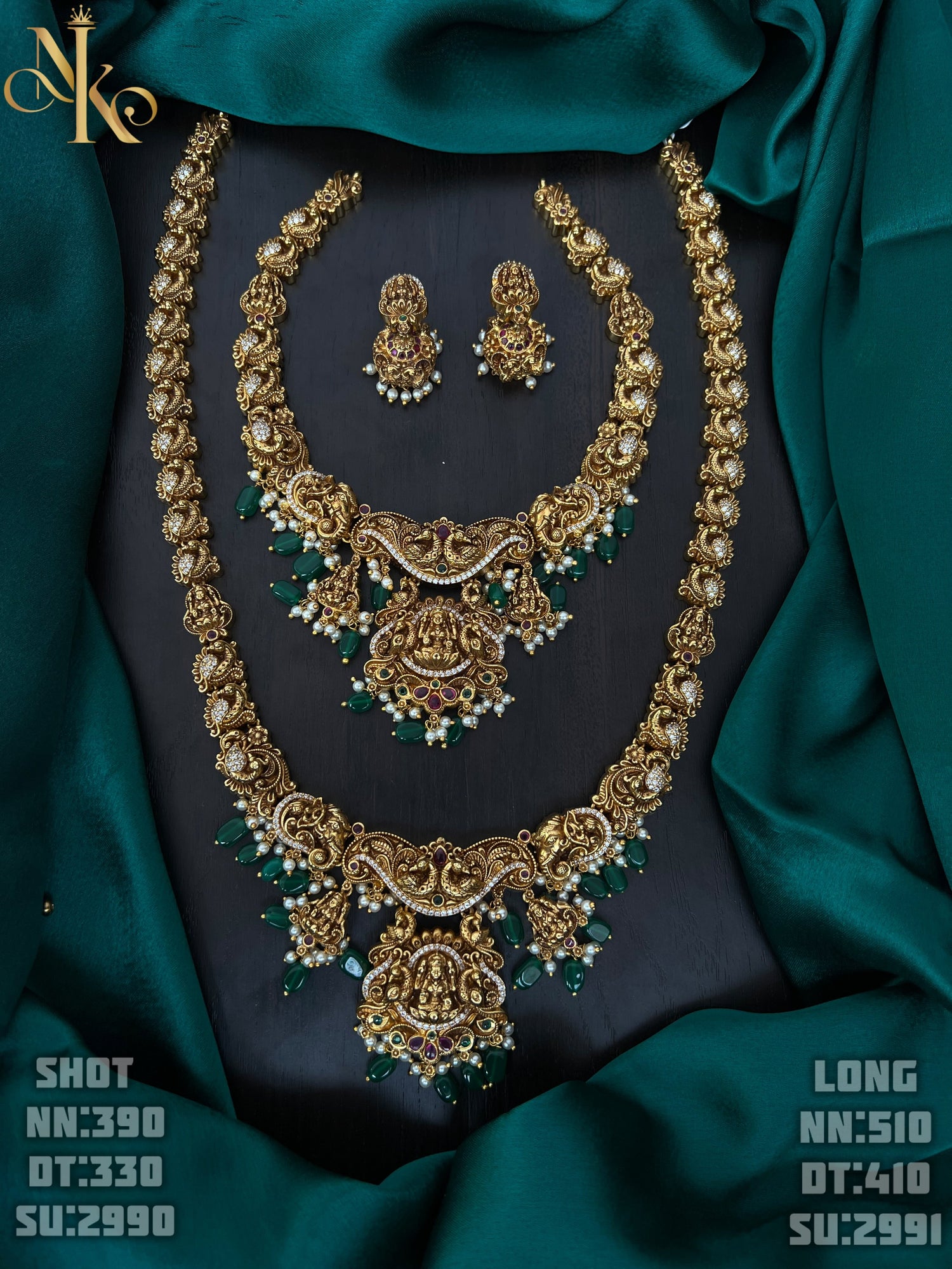Nagshi haram and necklaces