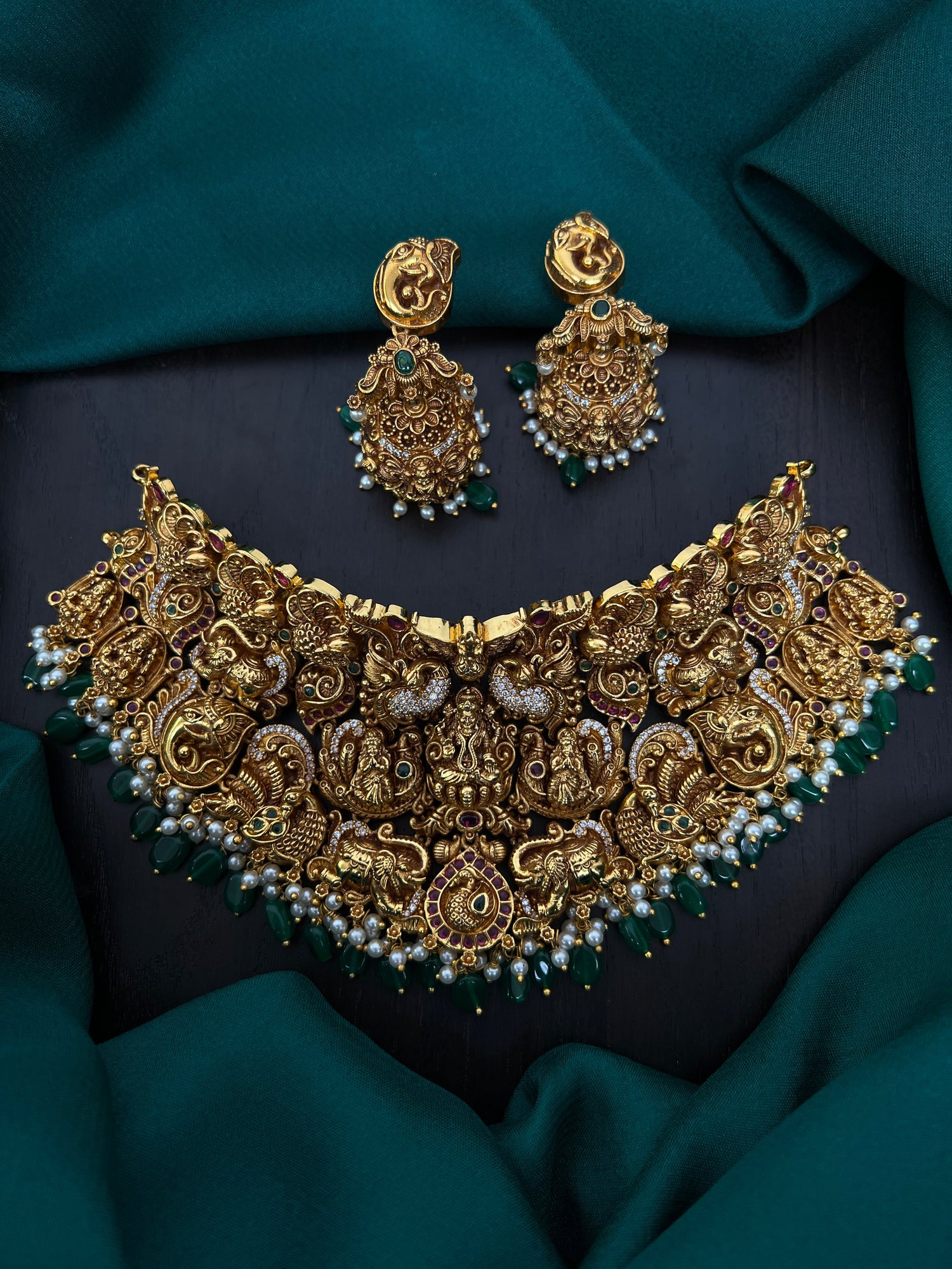 Nagshi chokers