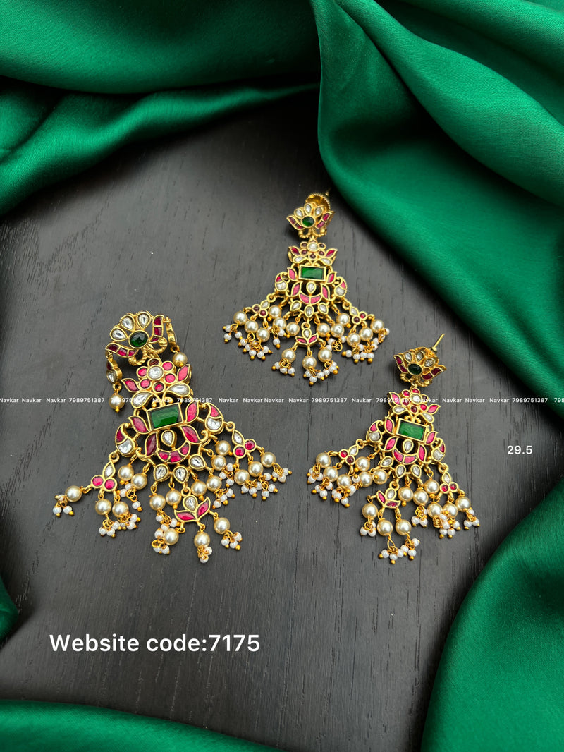 Kundan locket