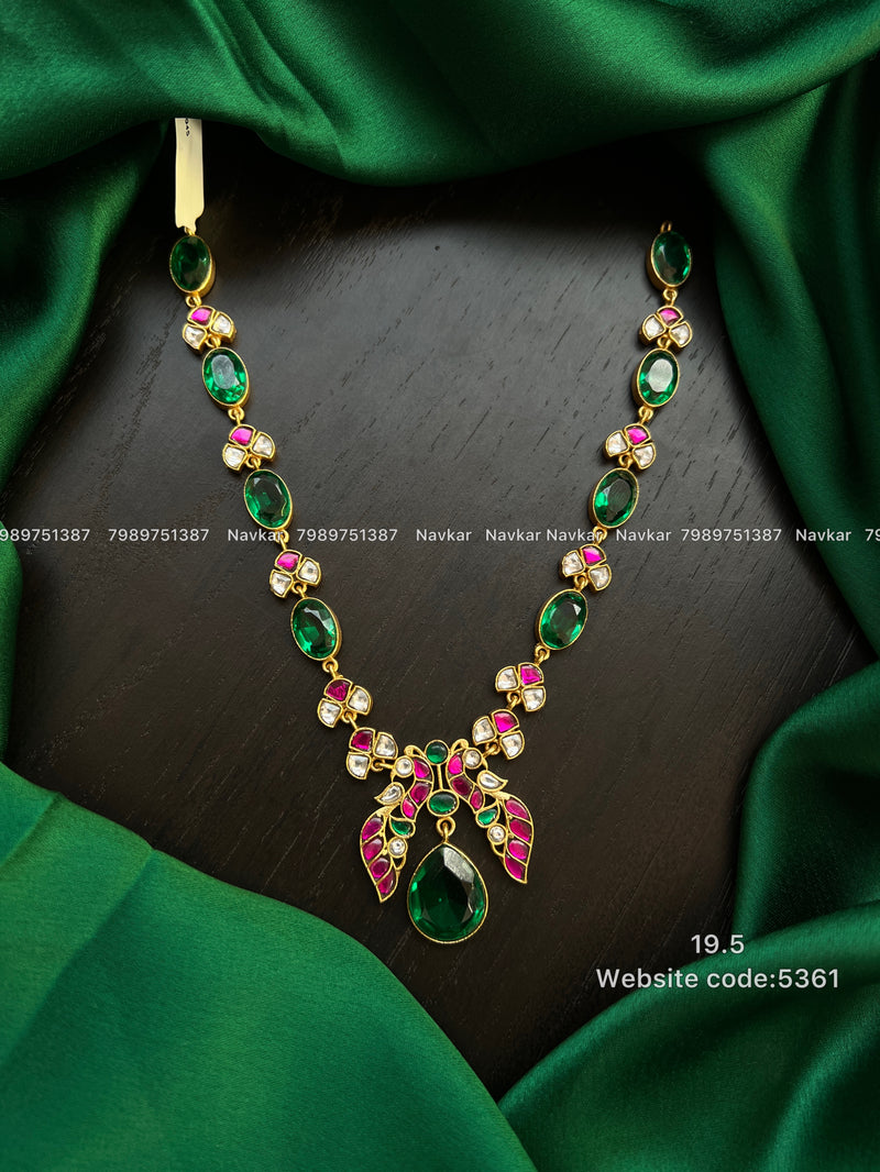 Kundan necklace