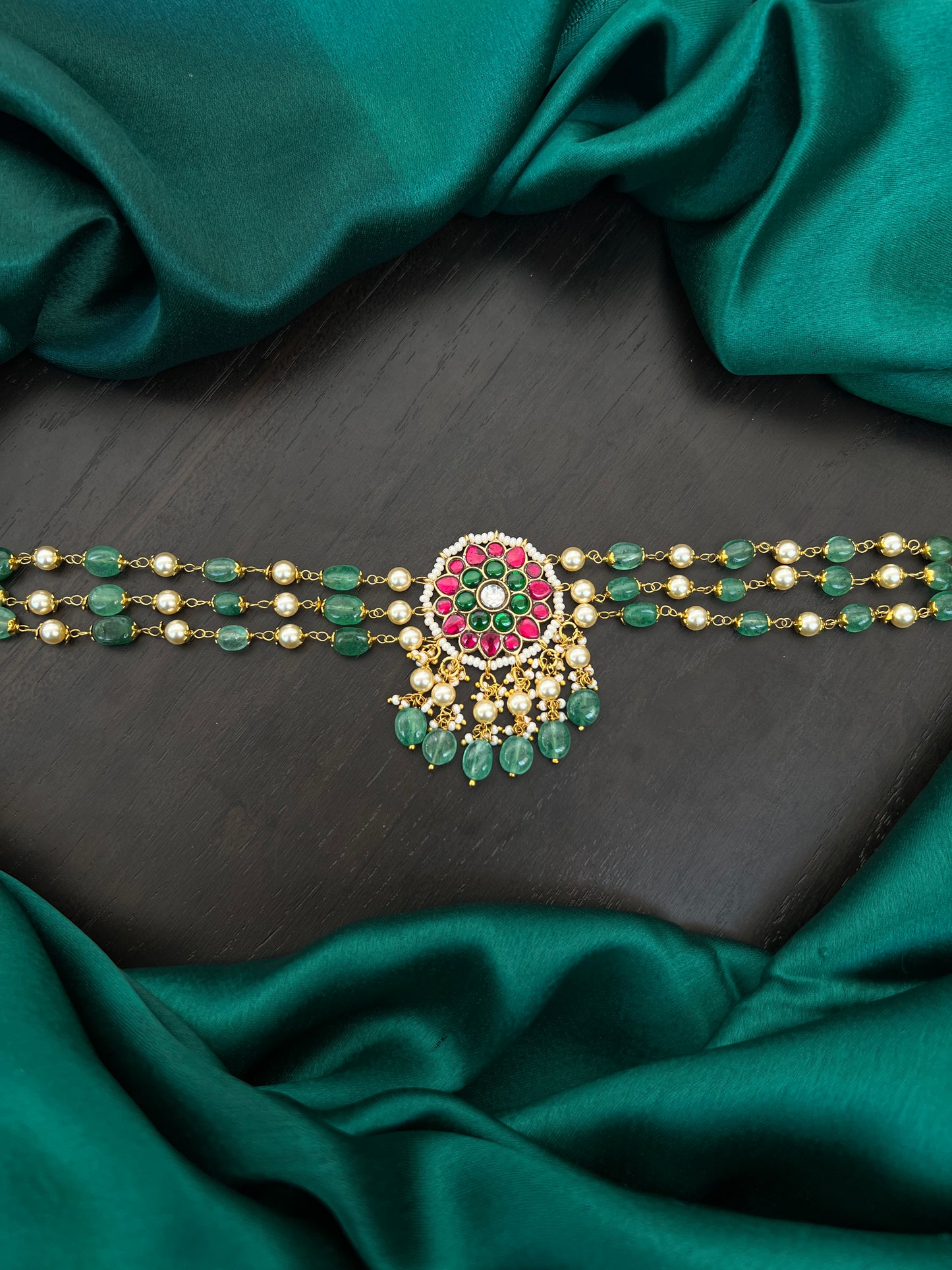 Kundan beads choker
