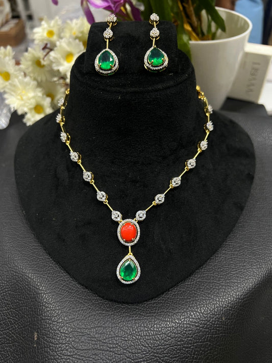 SIMPLE NECKLACE