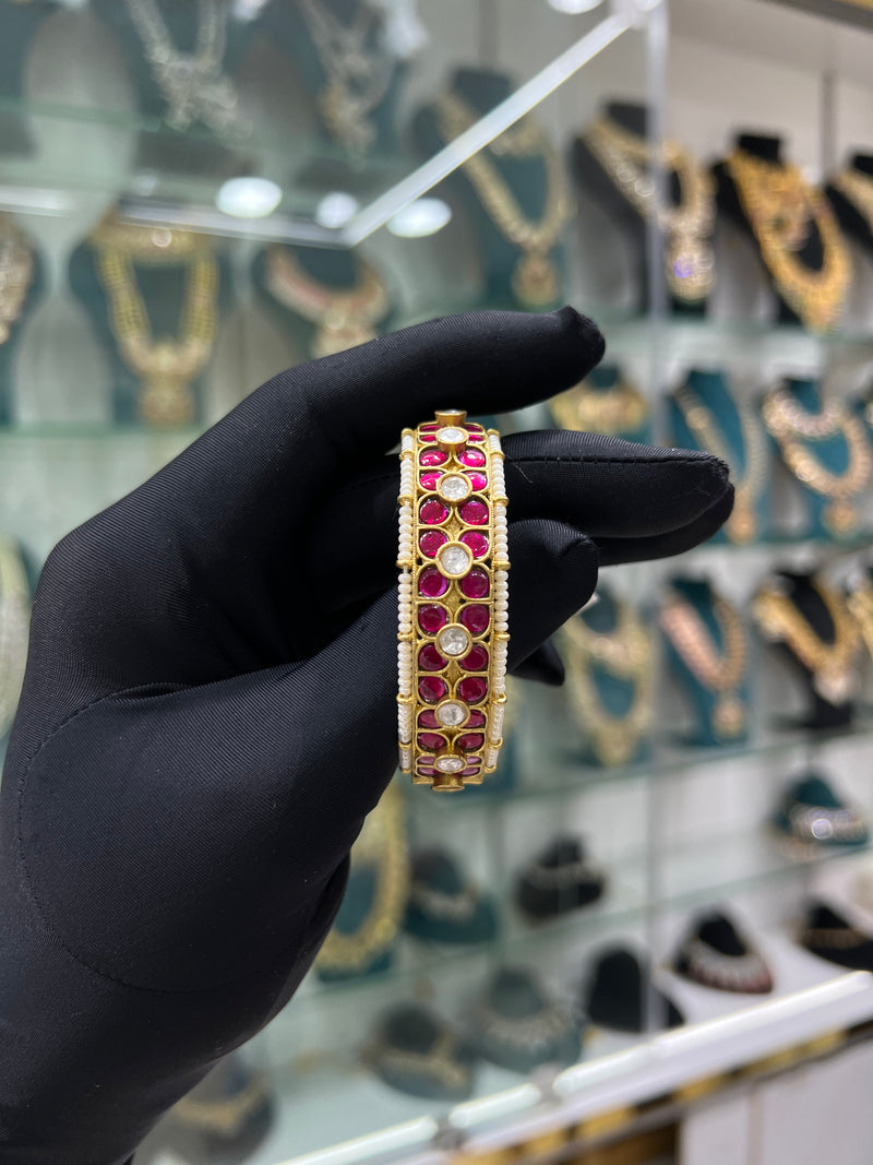 Kundan bangles