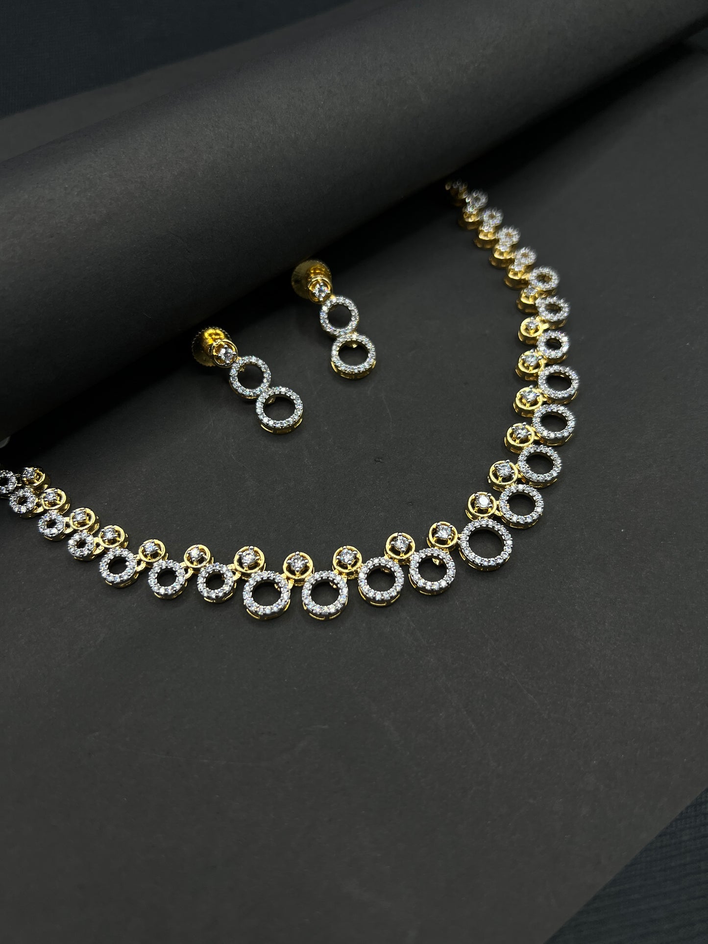 GJ NECKLACE AND EARRINGS