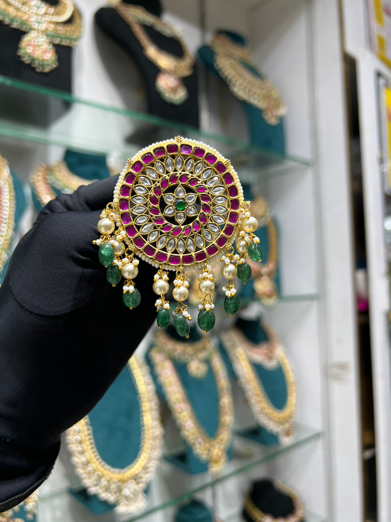 Kundan locket