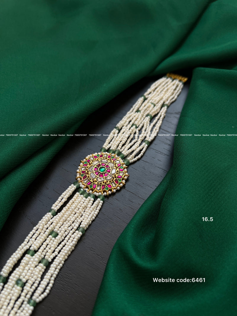 Kundan choker