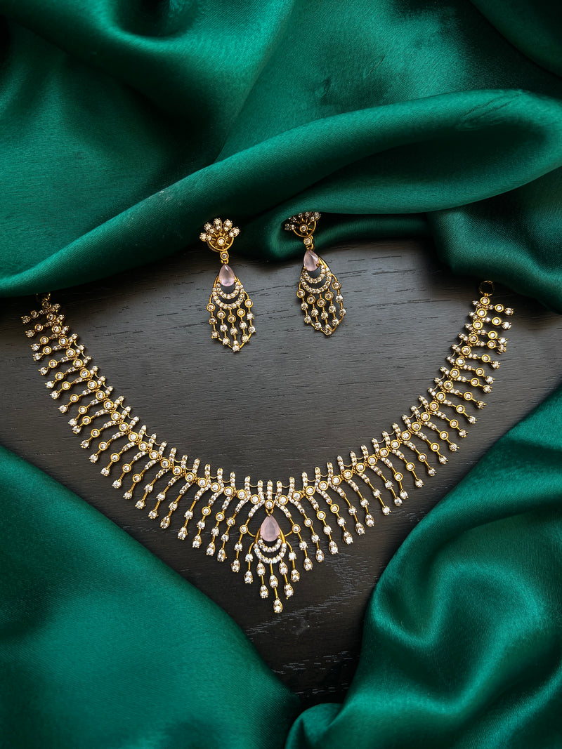 Victoria necklace