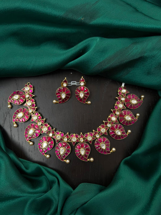 Kundan necklace