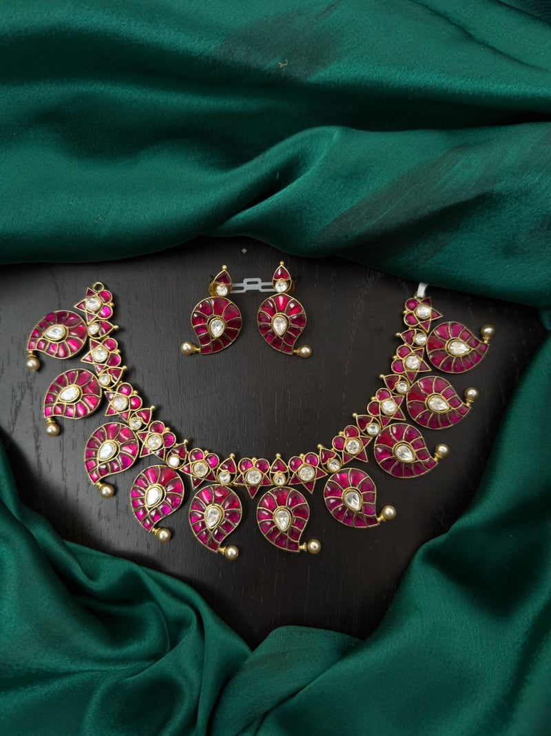 Kundan necklace