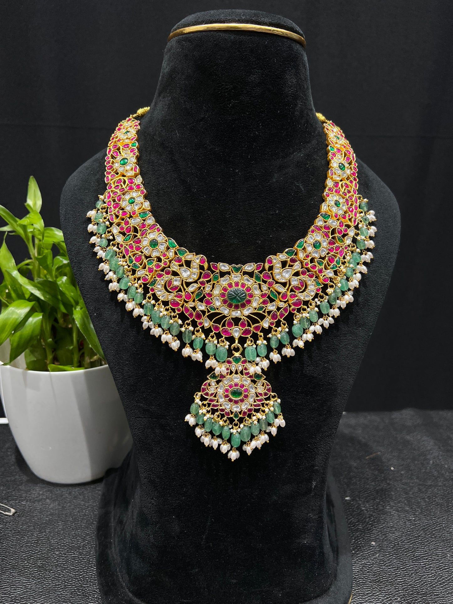 Kundan necklace