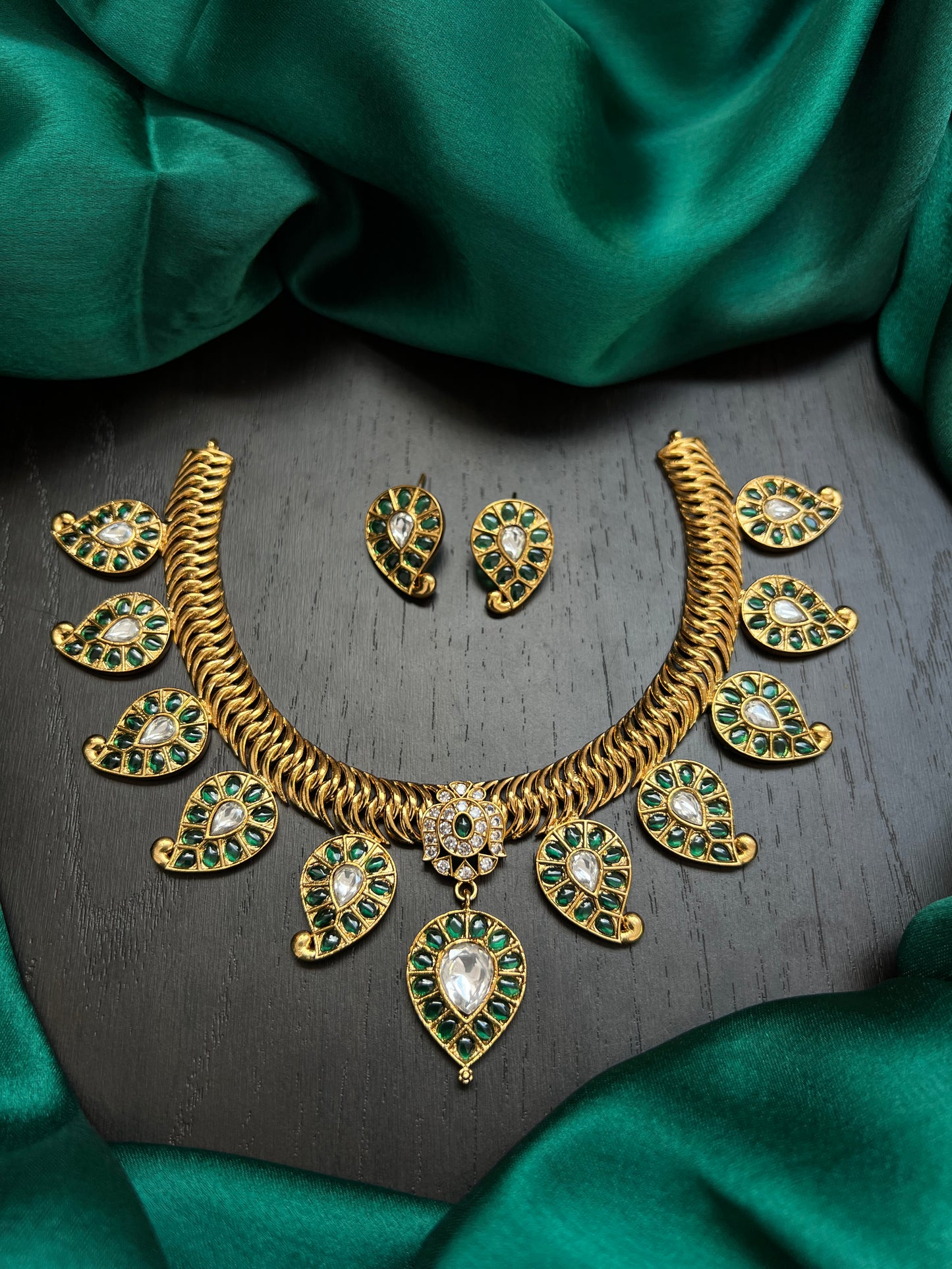 Pota stone leaf  haram