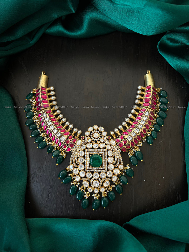 Kundan choker