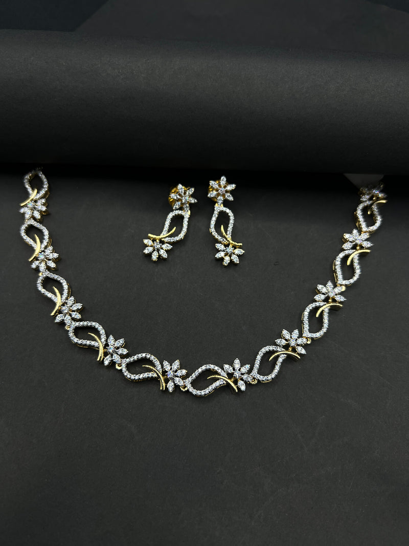 GJ NECKLACE AND EARRINGS