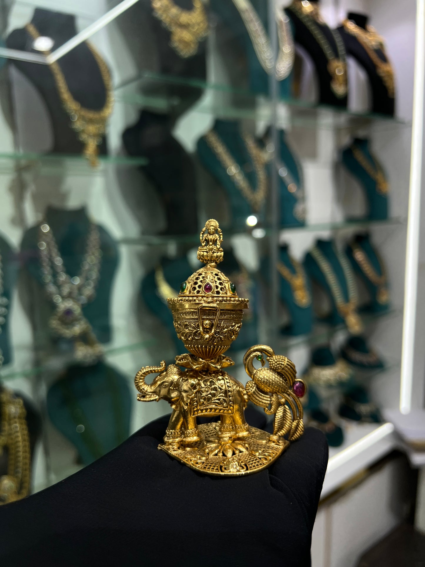 Nagshi kukuma Bharani