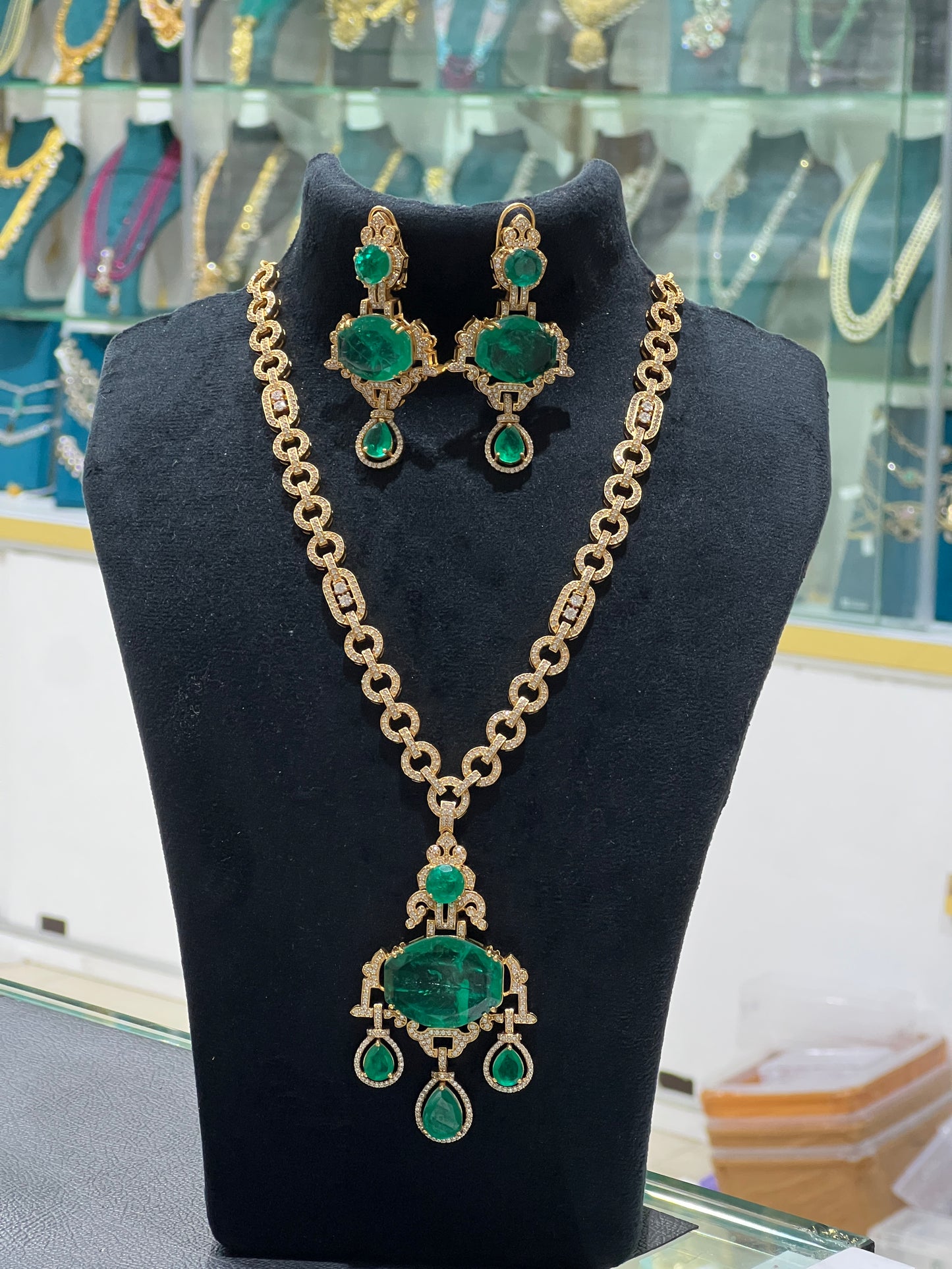 Mossonite haram and earrings