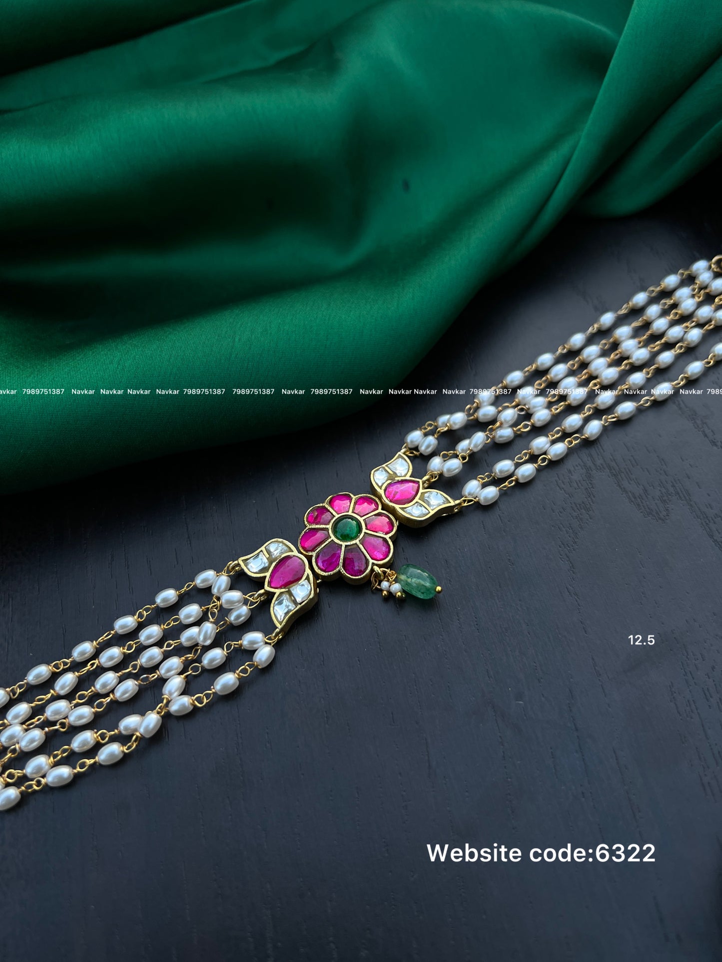 Kundan choker