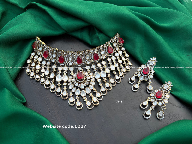 Kundan necklace