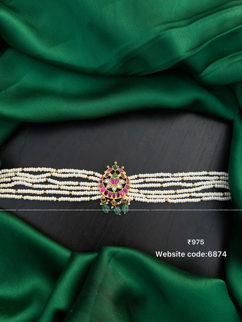 Kundan beads choker