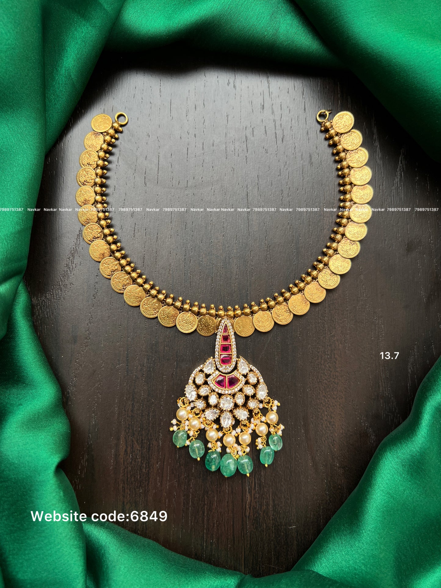Kundan Nagshi necklace
