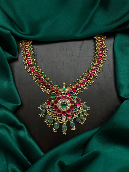 Kundan necklace