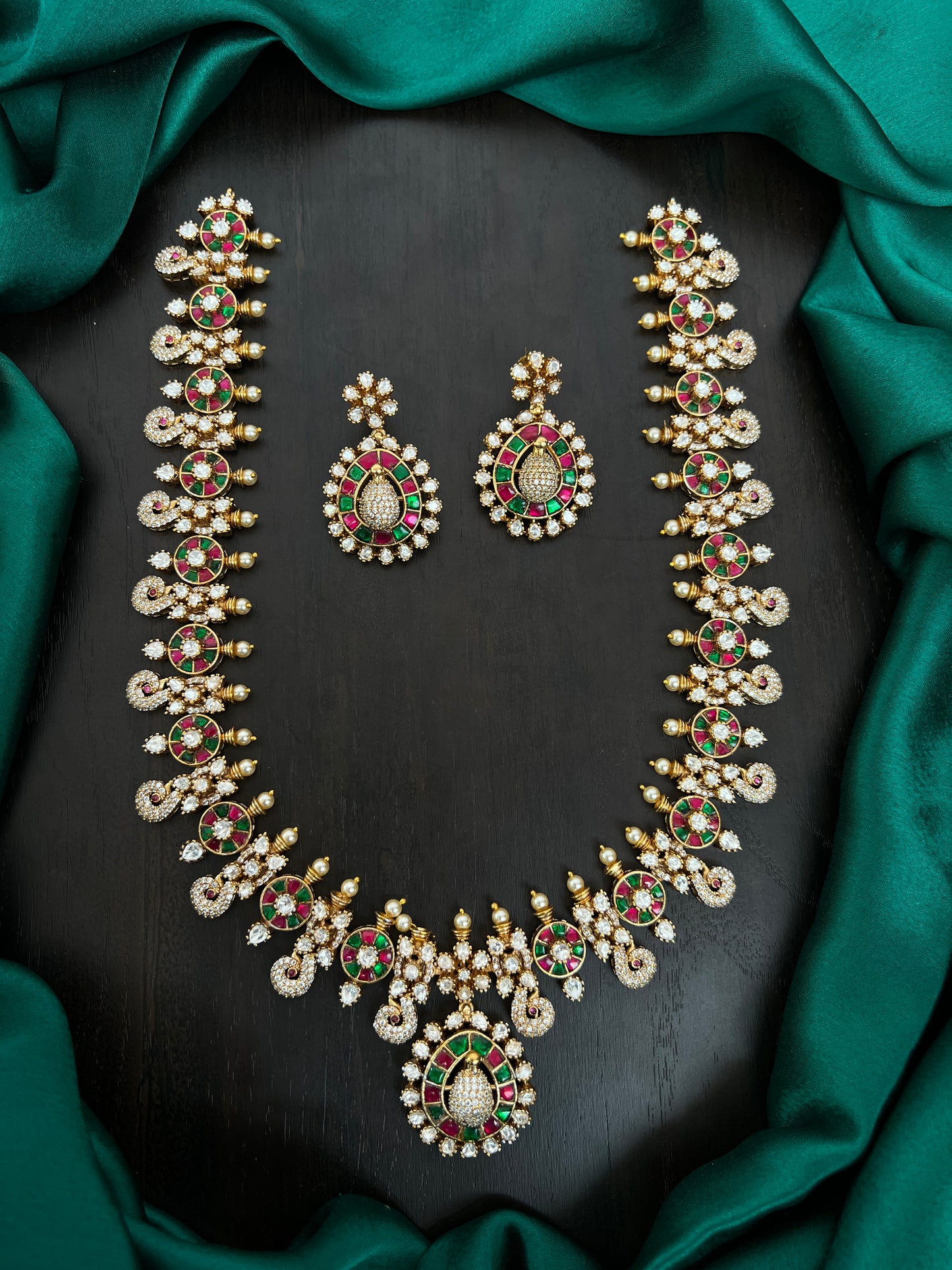 Kundan mossonite haram