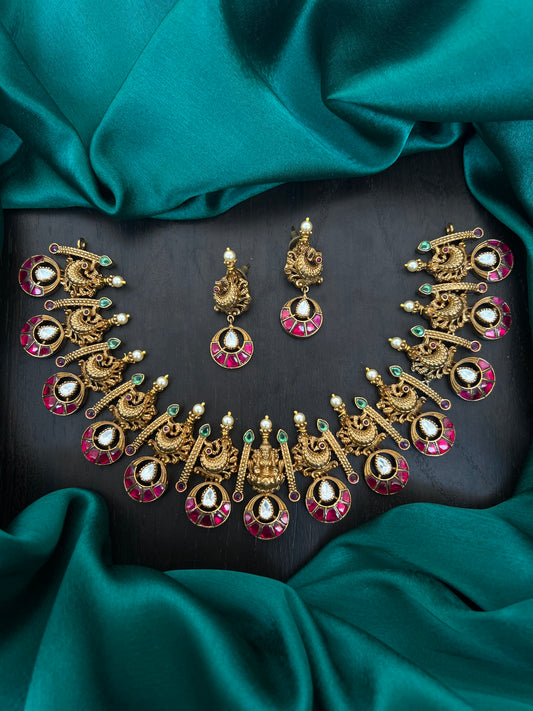 Kundan necklace