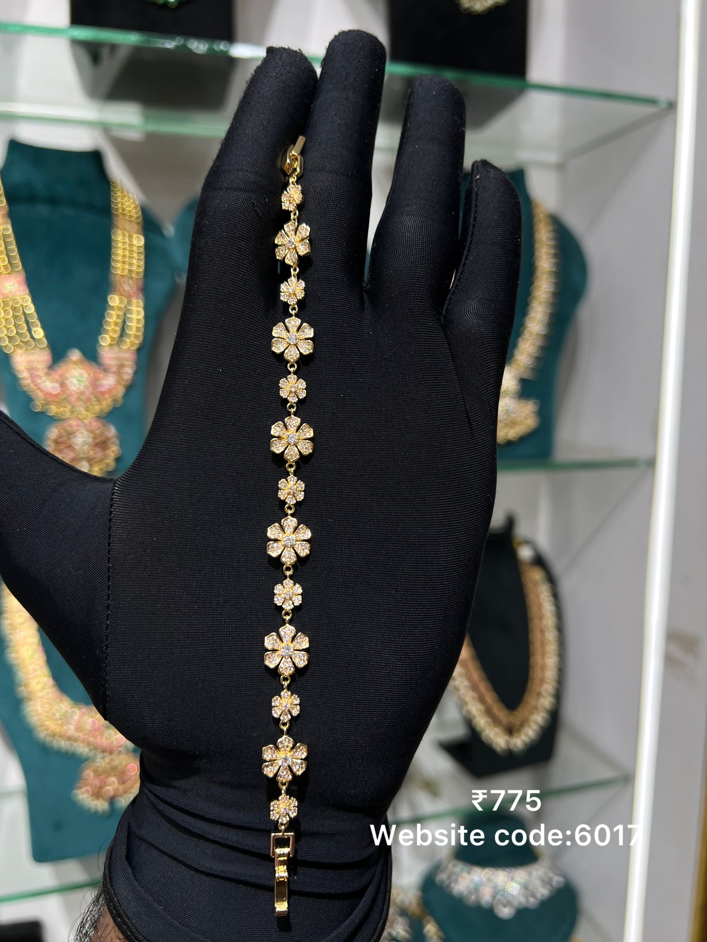 Fancy Bracelet ￼