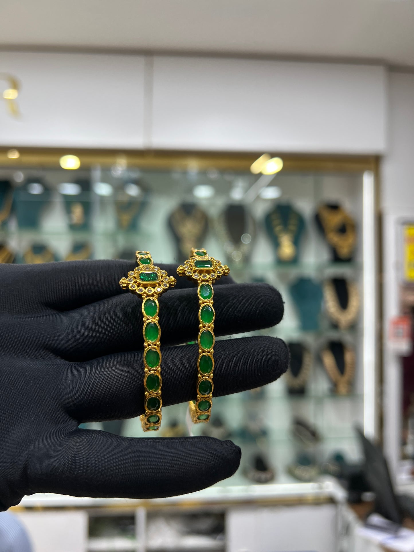 Mat bangles