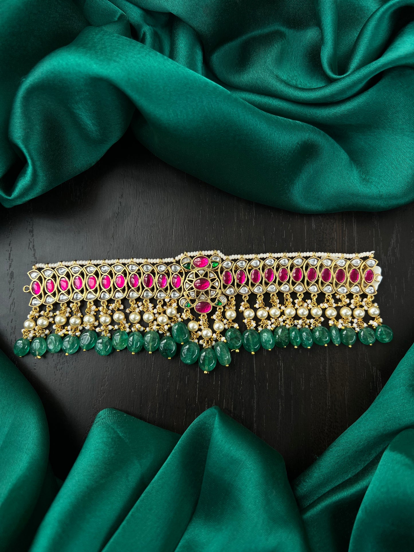 Kundan choker