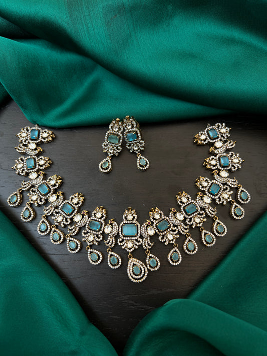 Victoria necklace