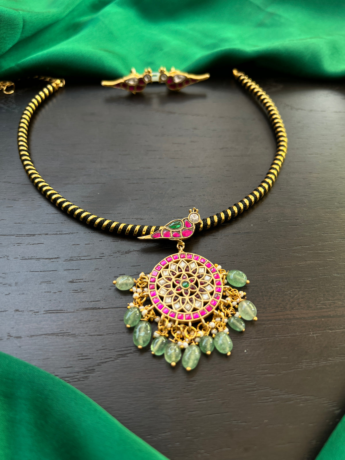 Hasli locket