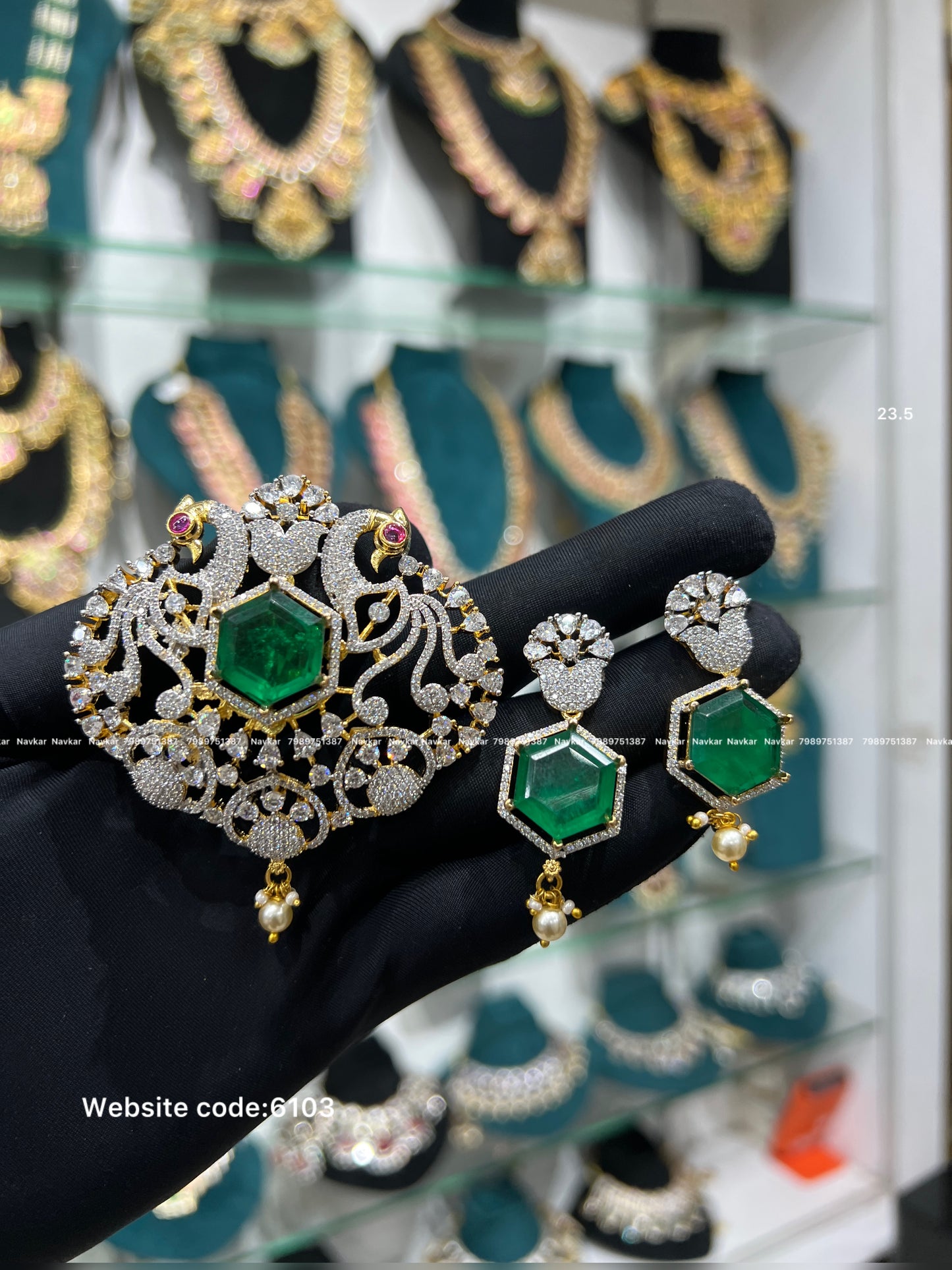 Gj locket
