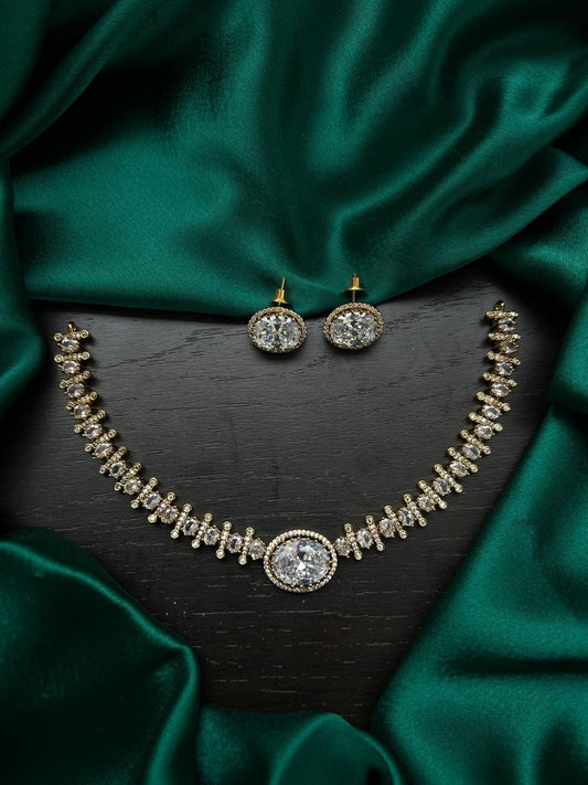 Mat necklace