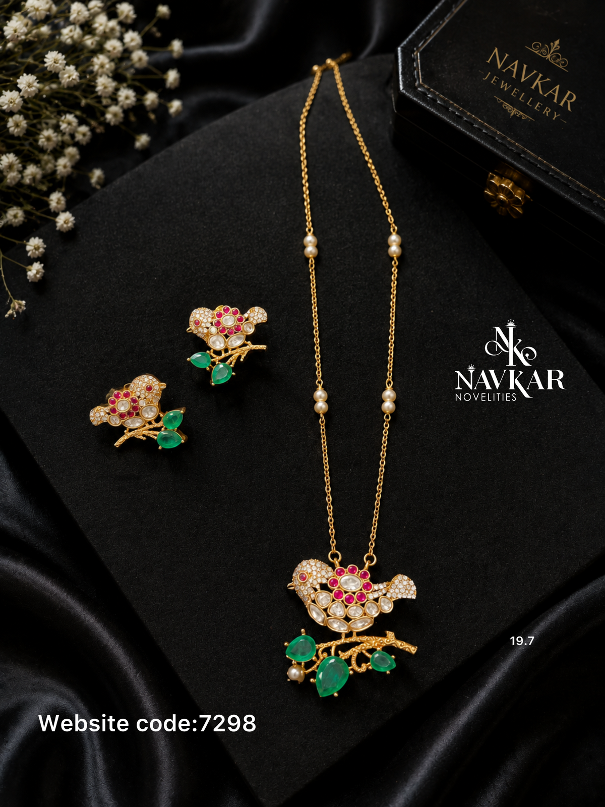 Kundan mossonite necklace