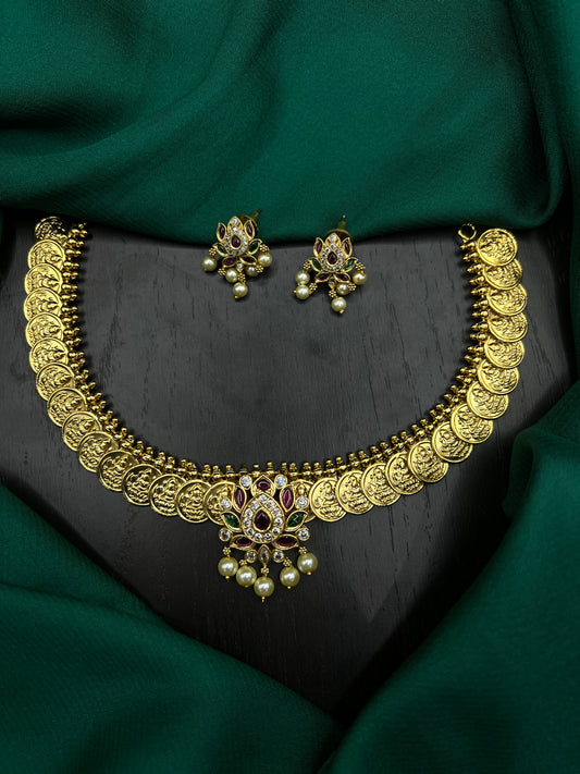 Short kasu necklace