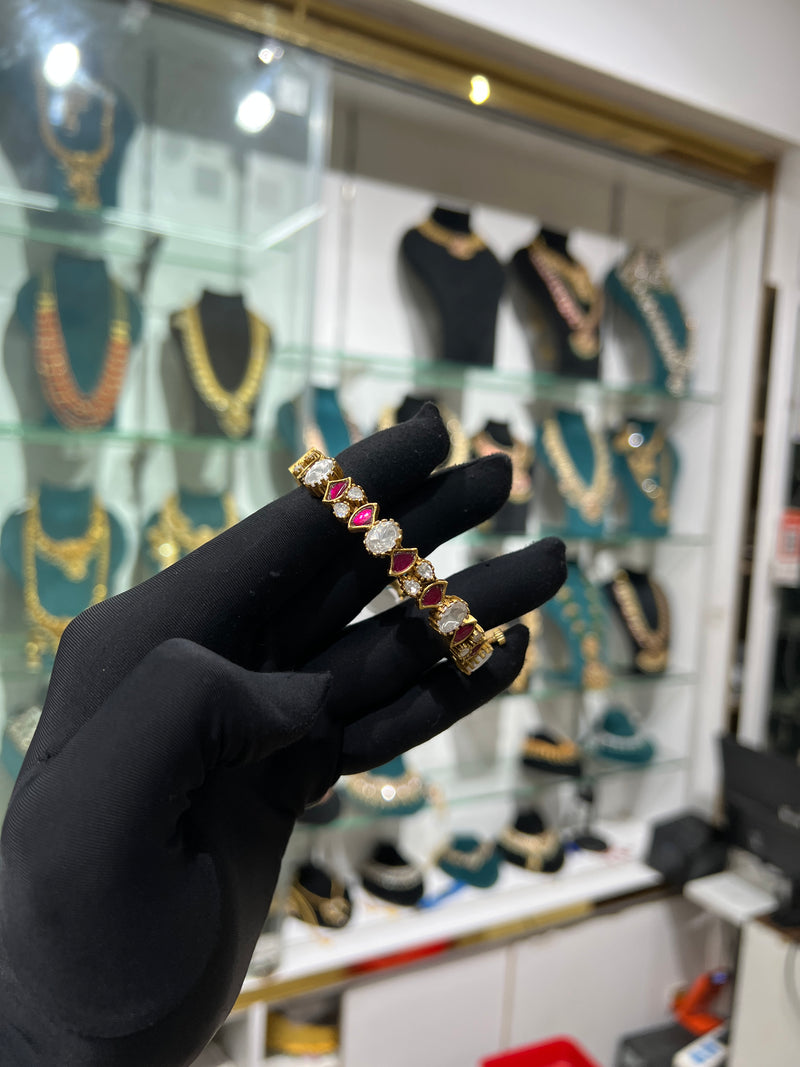 Kundan mossonite bangle