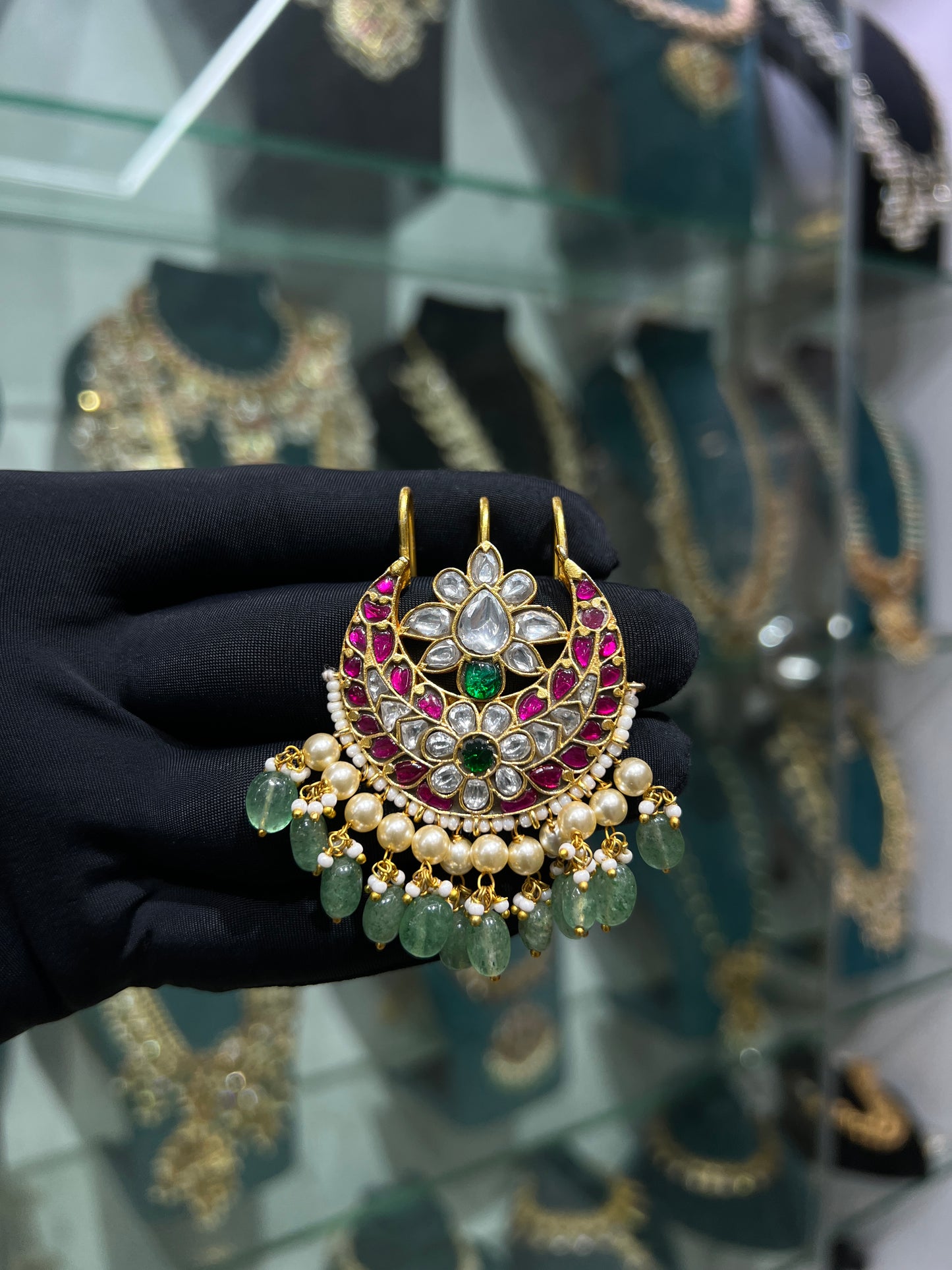 Kundan locket