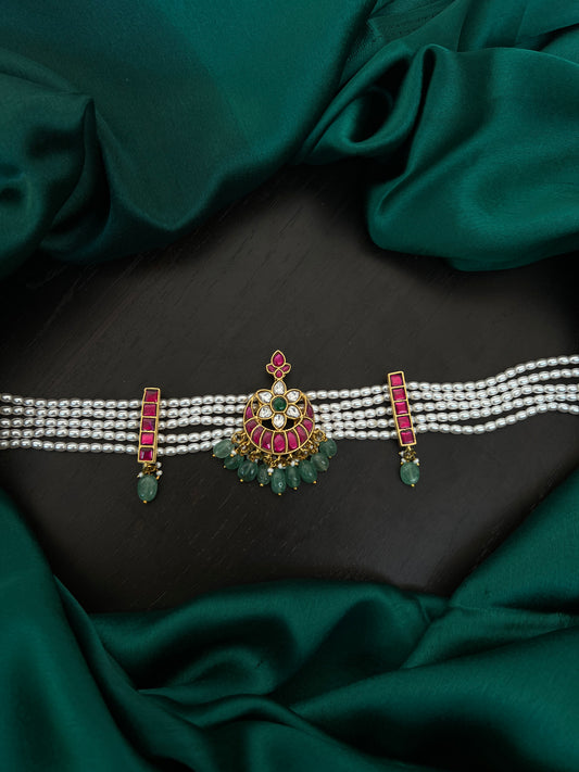 Kundan choker