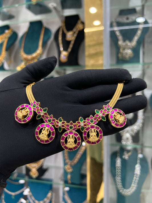 Kundan short necklace