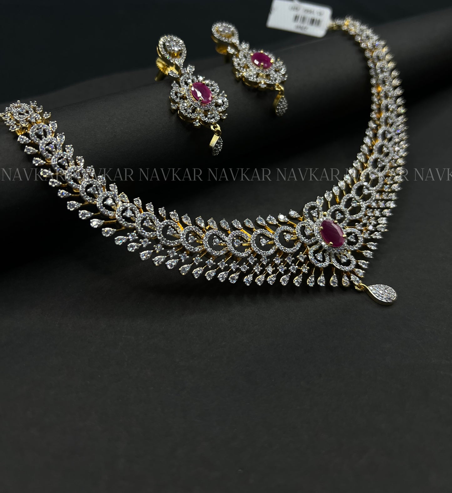 GJ NECKLACE AND EARRINGS