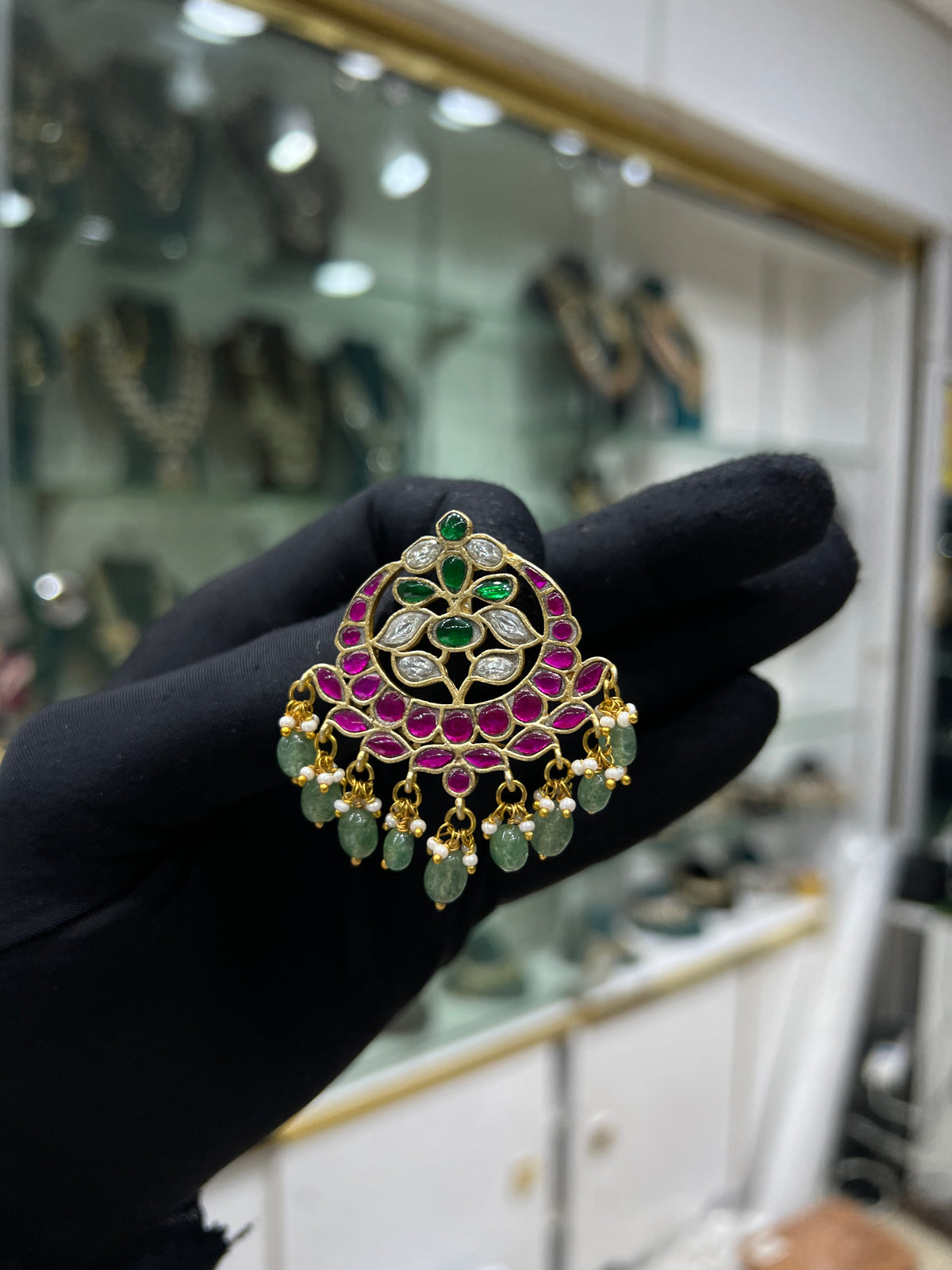 Kundan locket