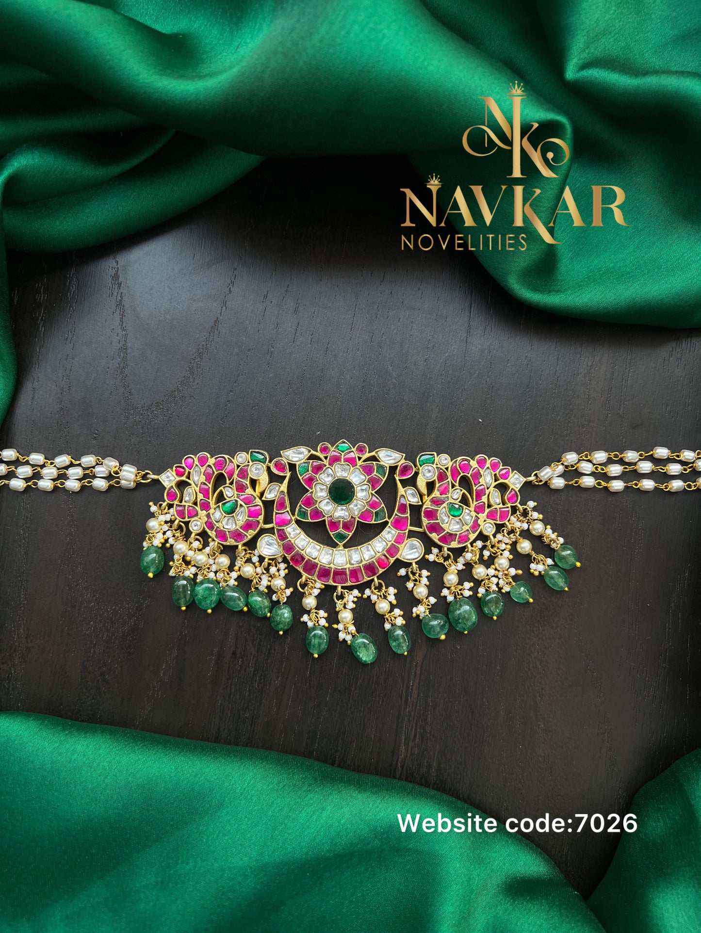Kundan choker