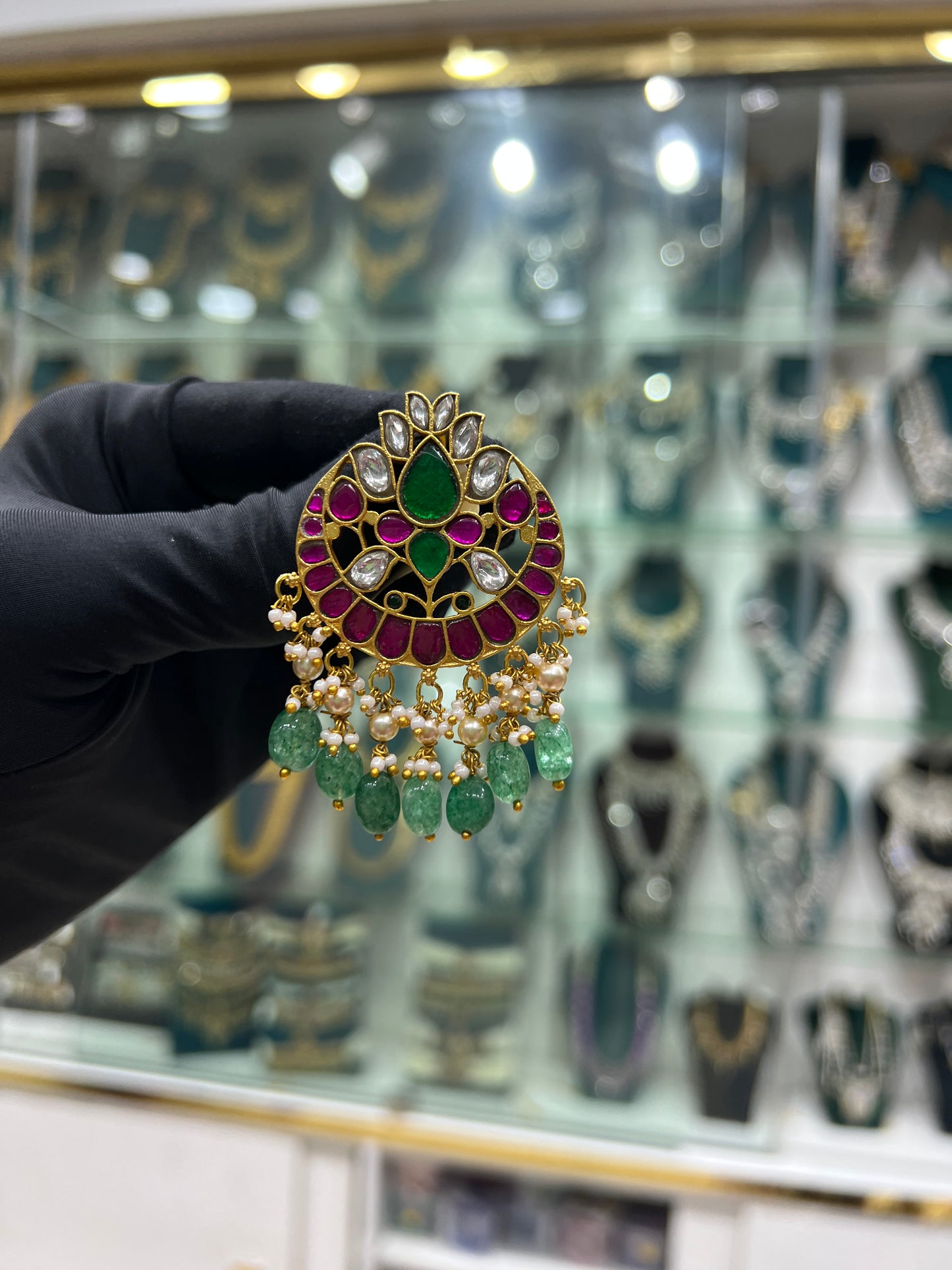 Kundan locket