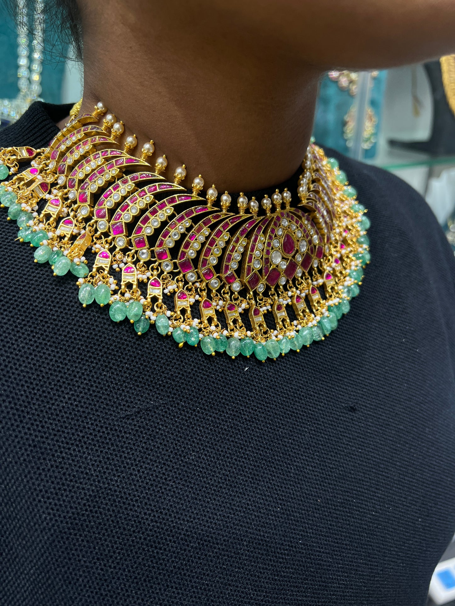 Kundan choker