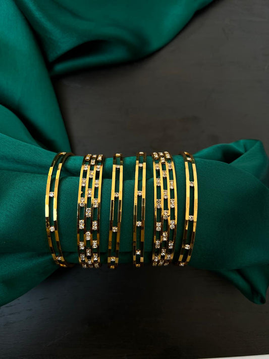 Set bangles