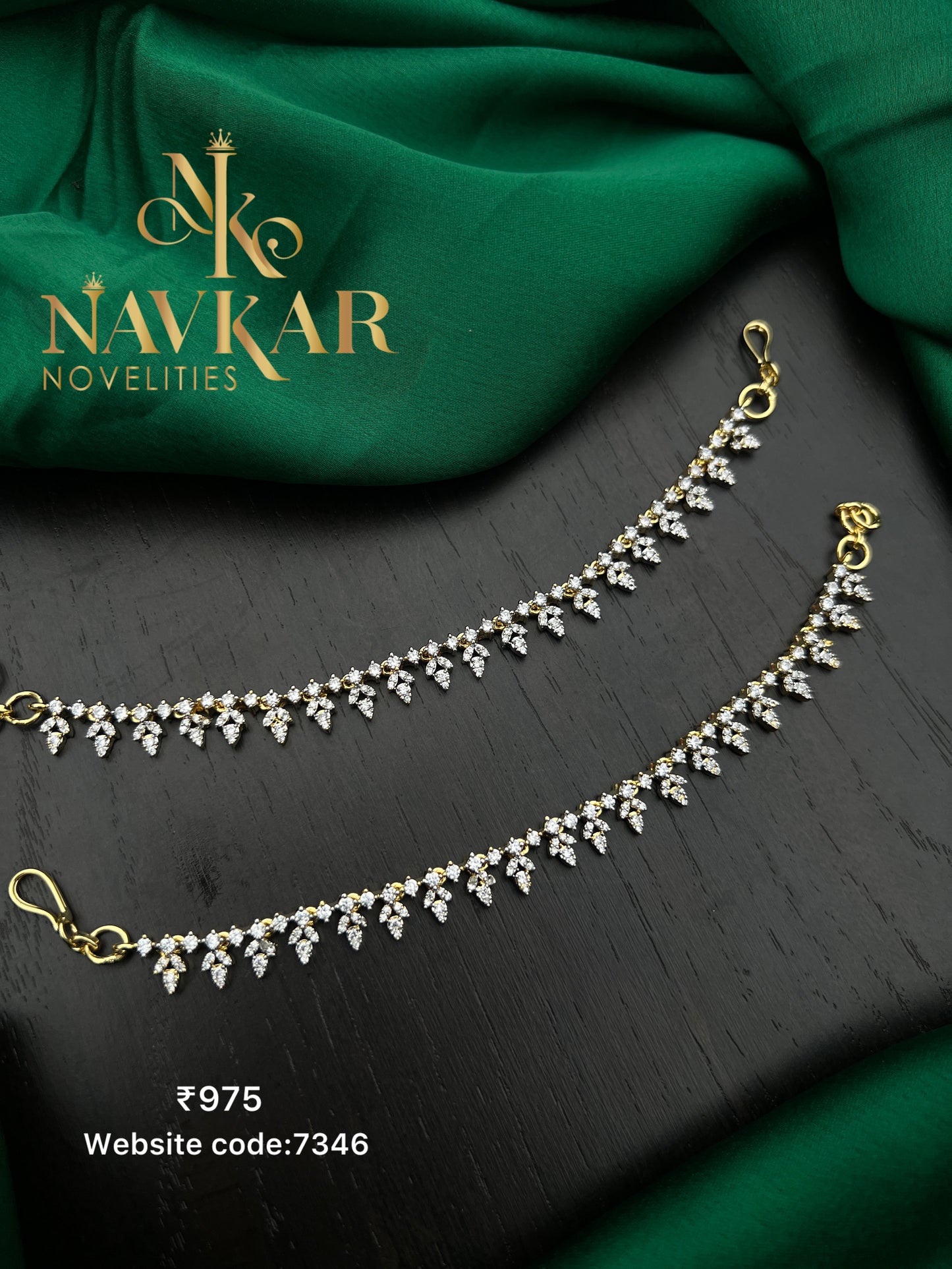 Gj Ear chain