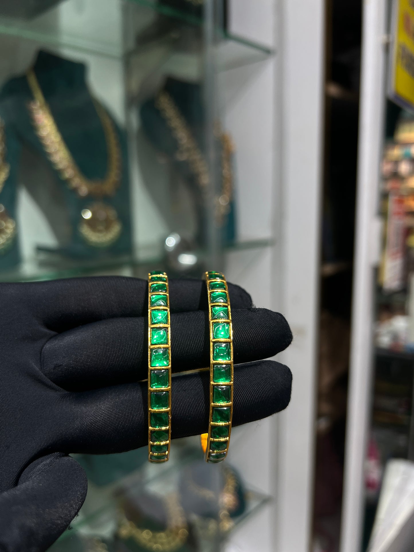 Kundan bangles