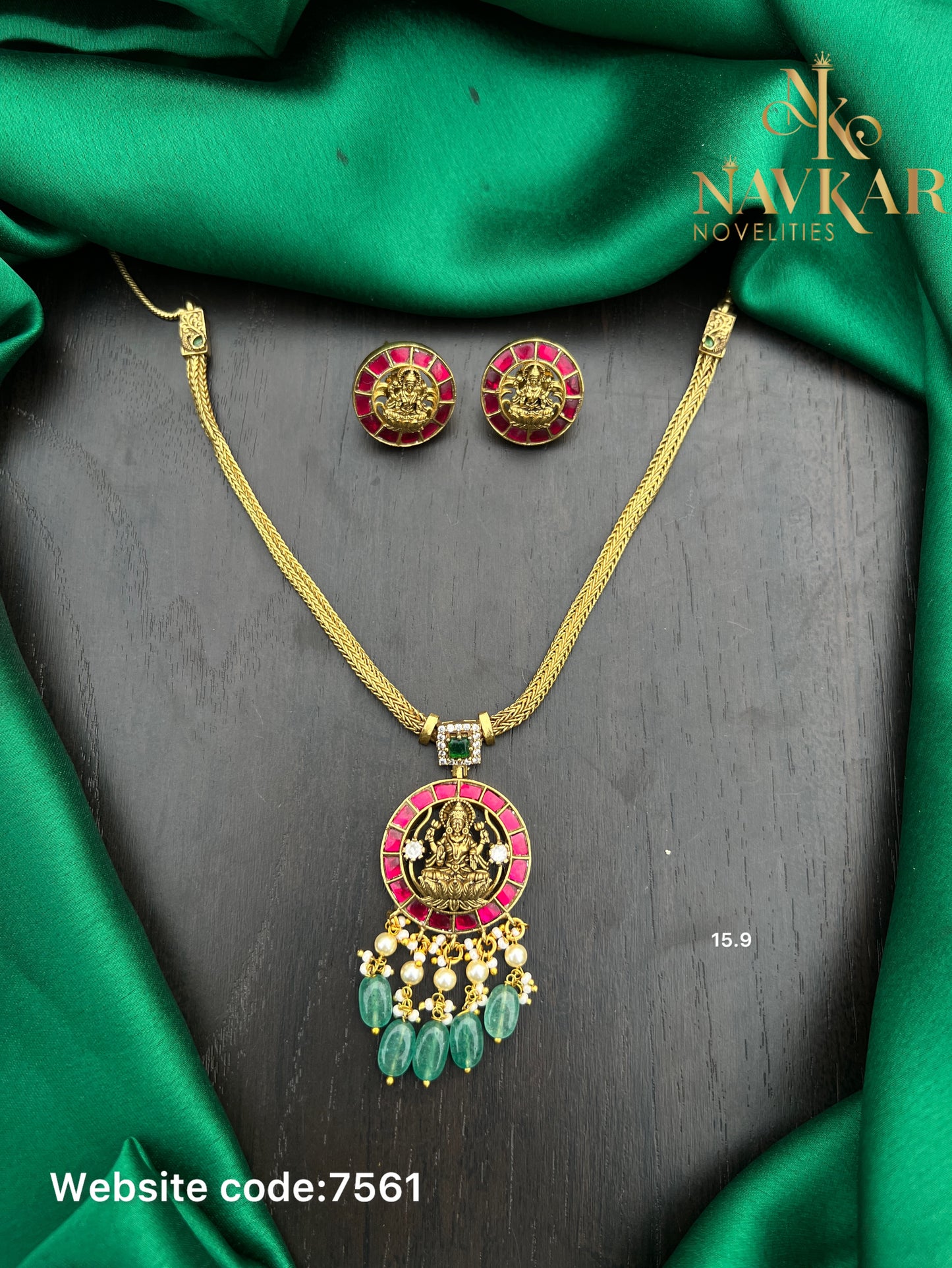 Kundan Nagshi Necklace