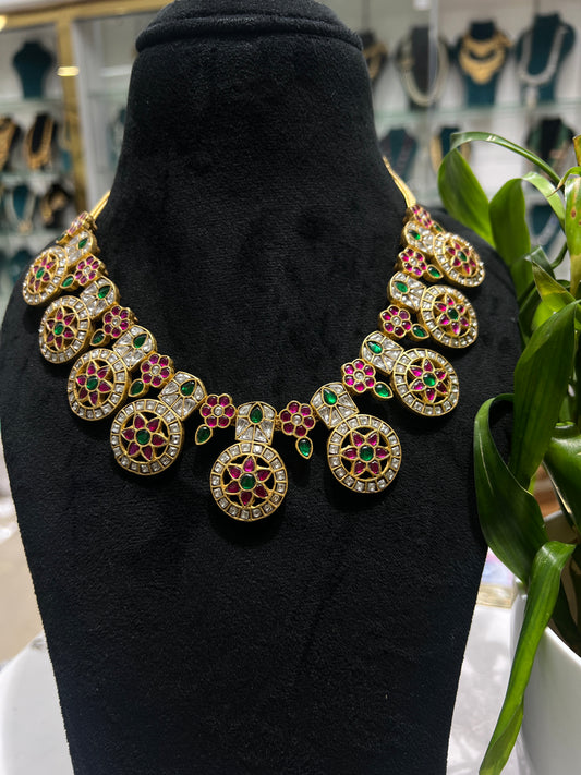 JADAUKUNDAN  SHORT BOTTU MALA