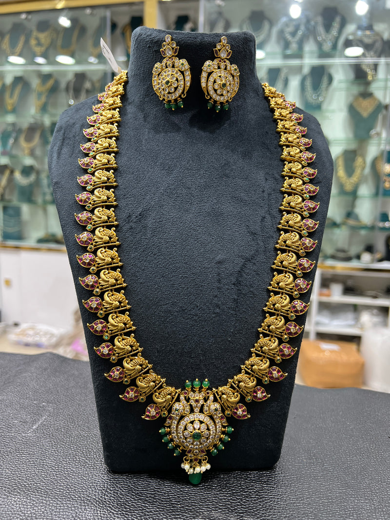 Mat haram and earrings